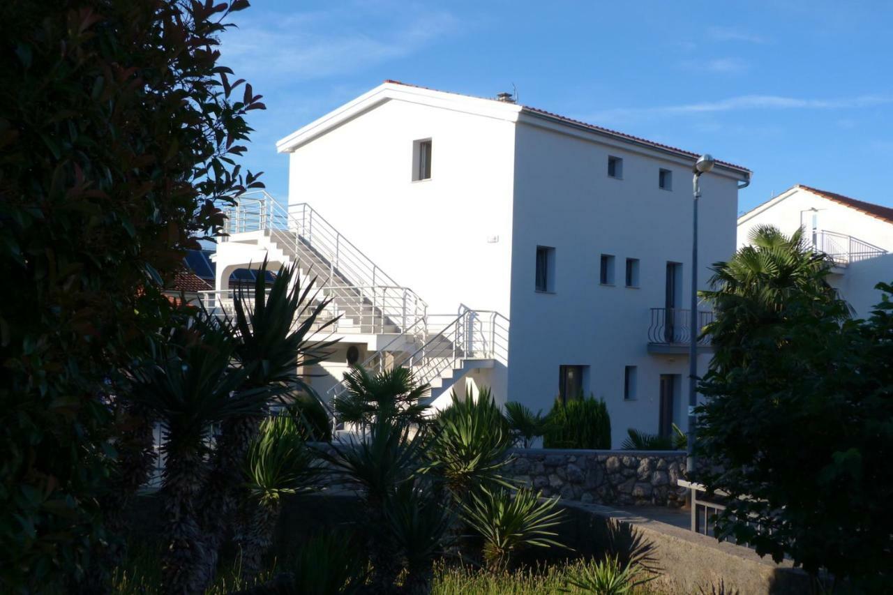 Apartments Monja & Dadi, Malinska, Vantacici Exterior photo
