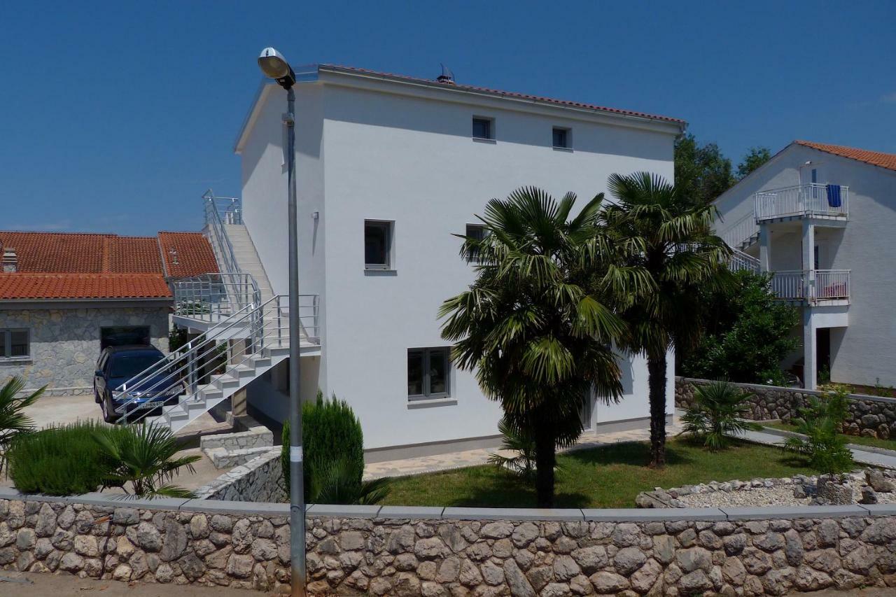 Apartments Monja & Dadi, Malinska, Vantacici Exterior photo